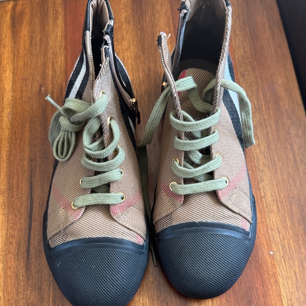 Burberry Kids Tan and Black High-Top Sneakers